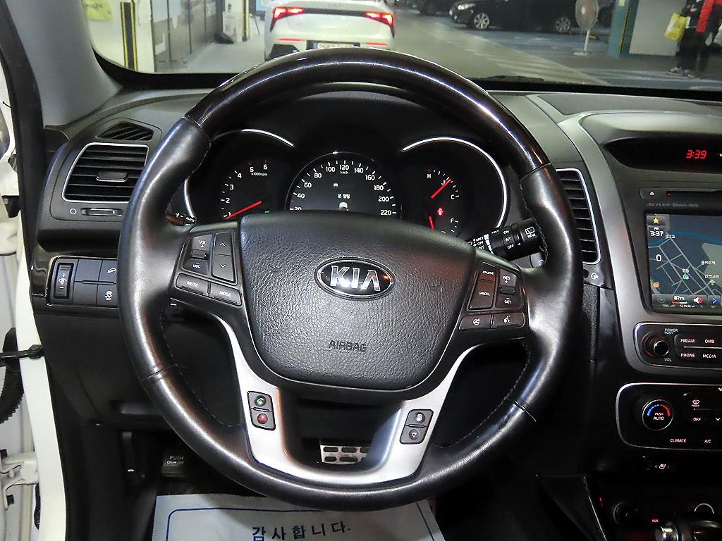 KIA Sorento - Vista 8