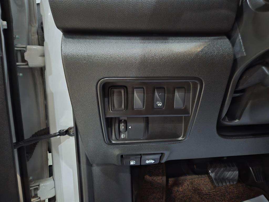 SAMSUNG QM6 2020 Blanco - Importación desde Corea - HF Imports Iquique - Foto 17