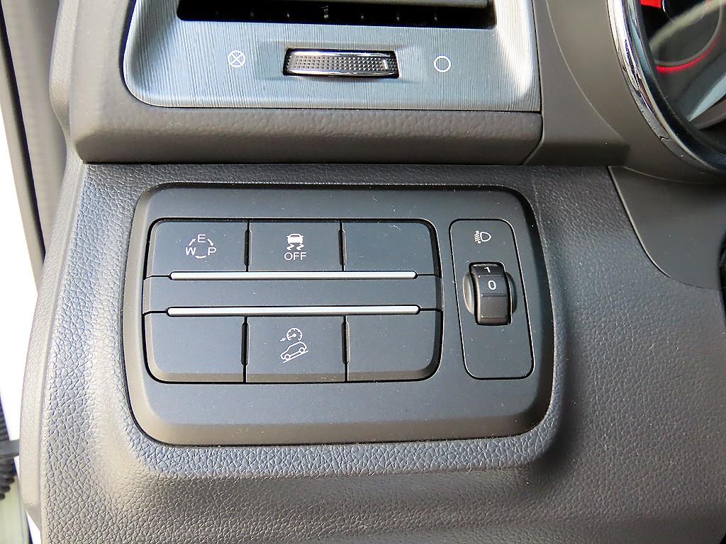 Ssangyong Tivoli - Vista 12