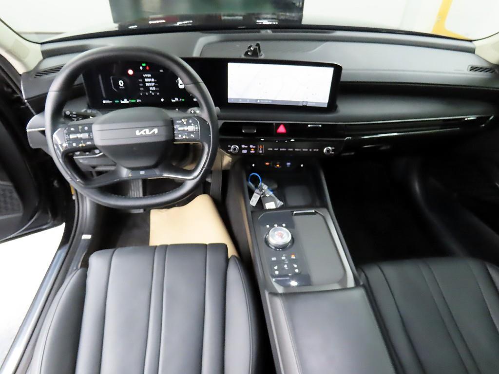 KIA K8 - Vista 7