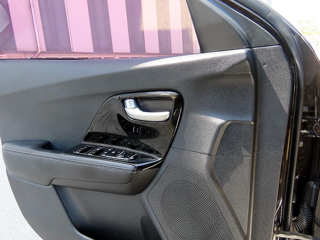 KIA Niro - Vista 11
