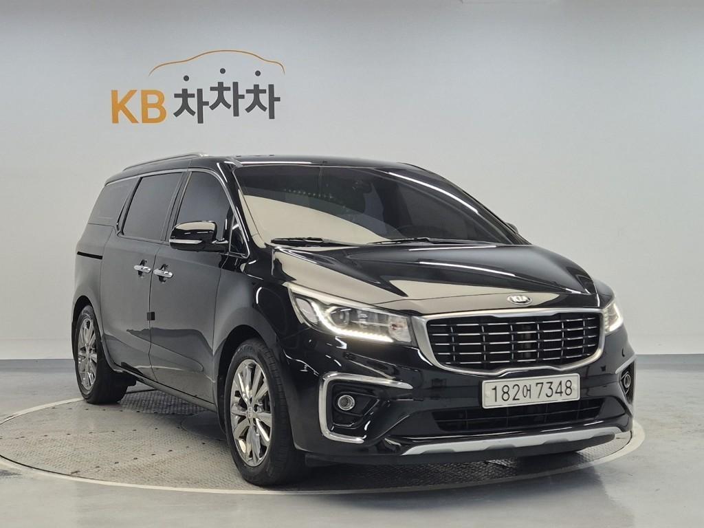 KIA Carnival - Vista 4
