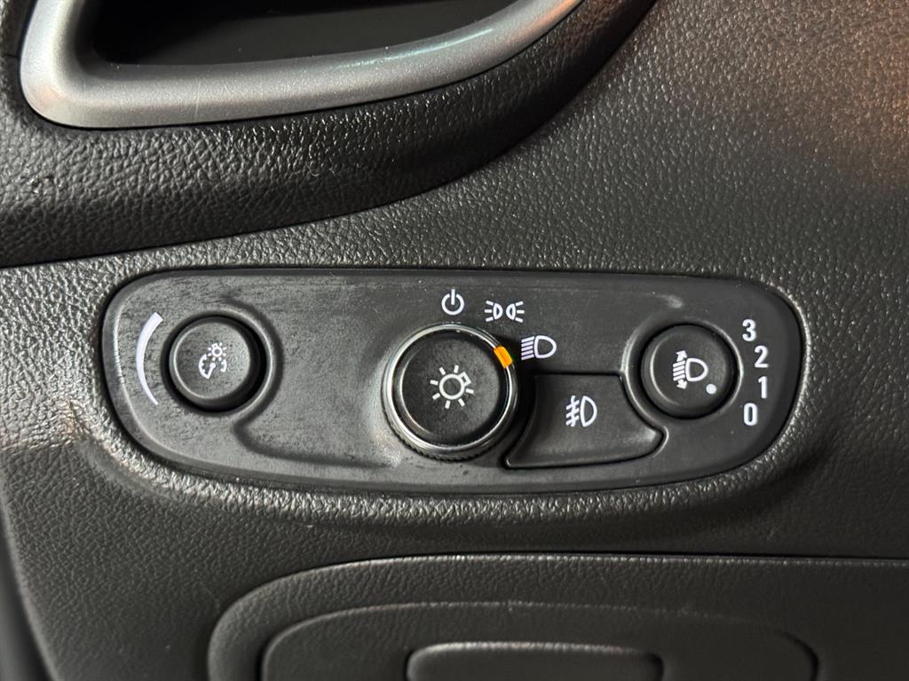 Chevrolet Trax 2020 Gris - Importación desde Corea - HF Imports Iquique - Foto 15