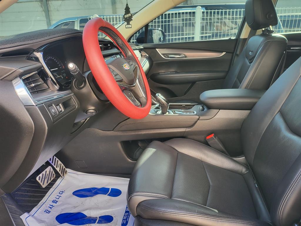 Cadillac XT5 - Vista 5