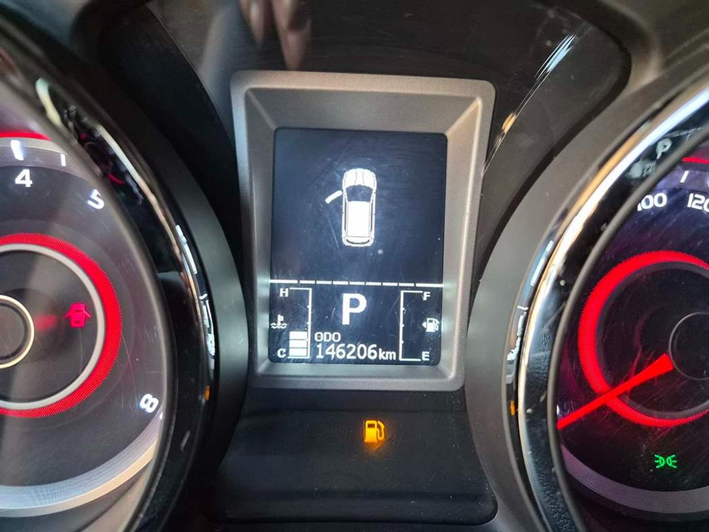 Ssangyong Tivoli - Vista 9