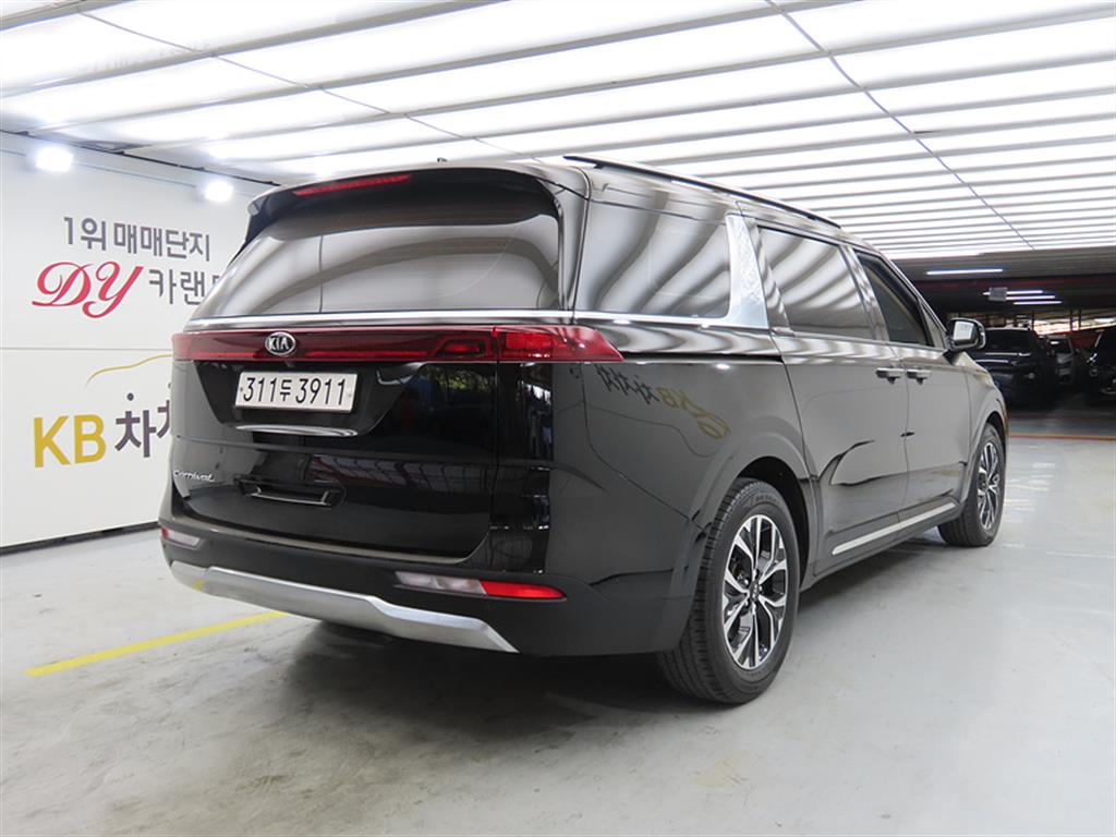 KIA Carnival - Vista 4