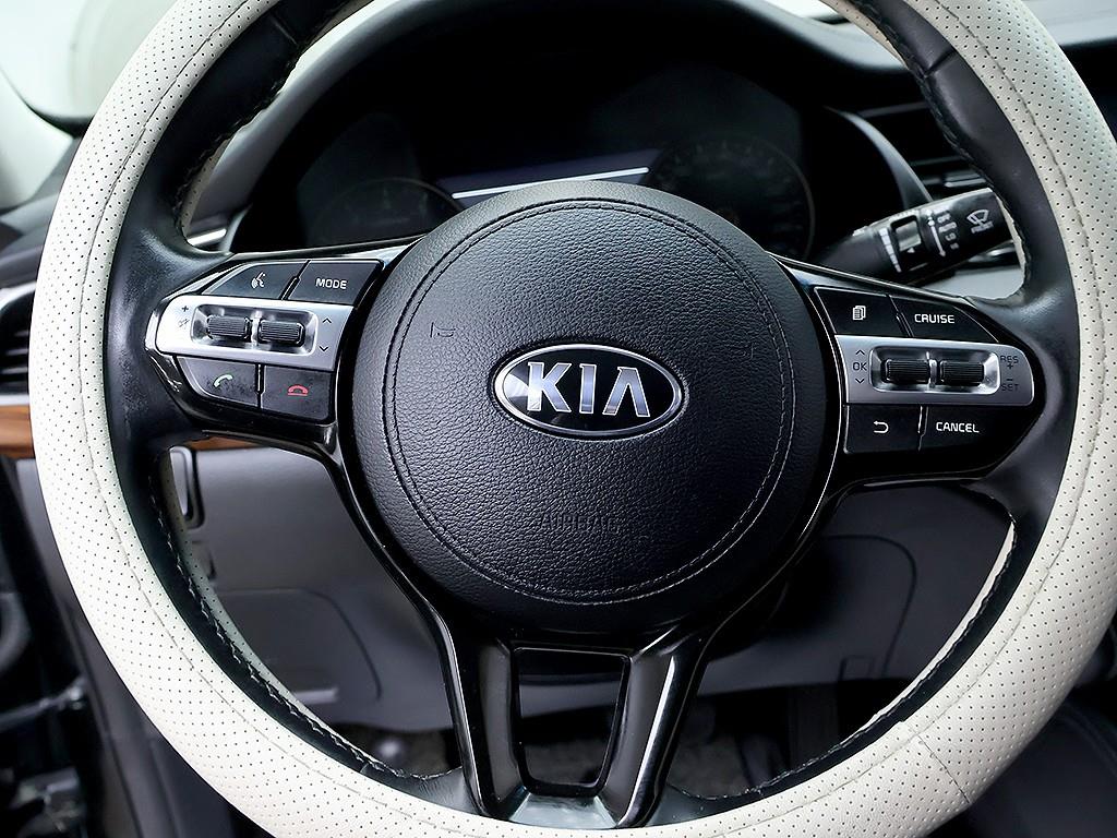 KIA K7 2017 Negro - Importación desde Corea - HF Imports Iquique - Foto 8
