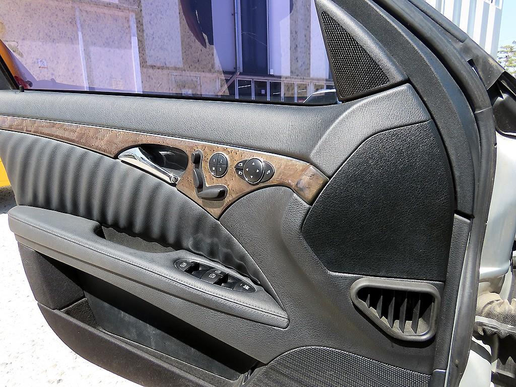 Mercedes Benz E class - Vista 11