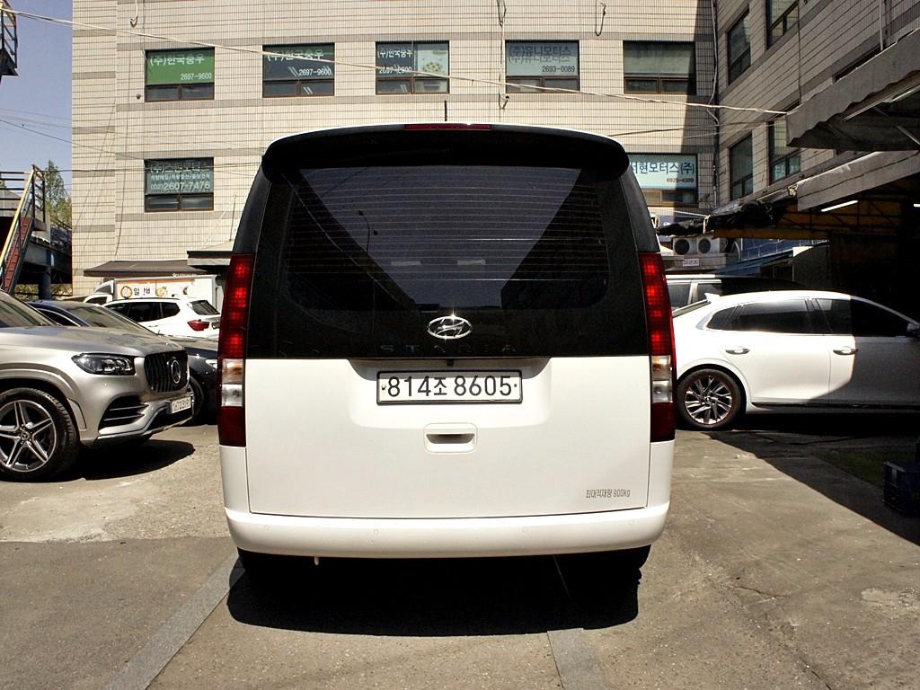 HYUNDAI Staria - Vista 5