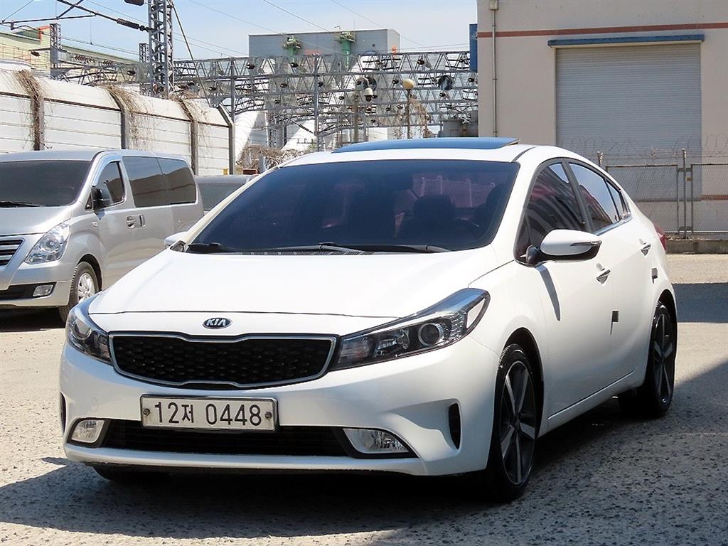 KIA K3 - Vista 2