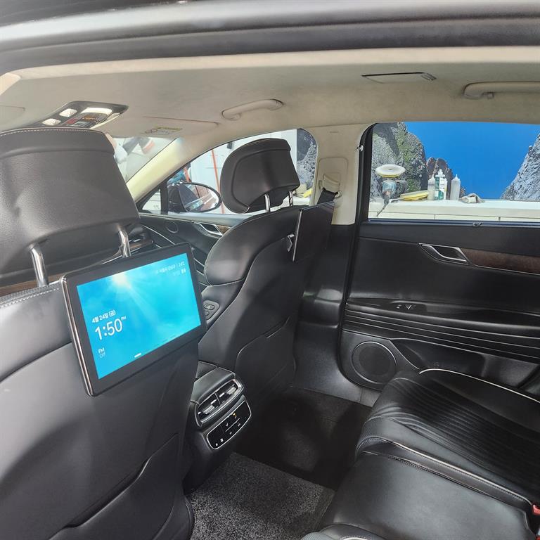 Genesis G80 - Vista 12