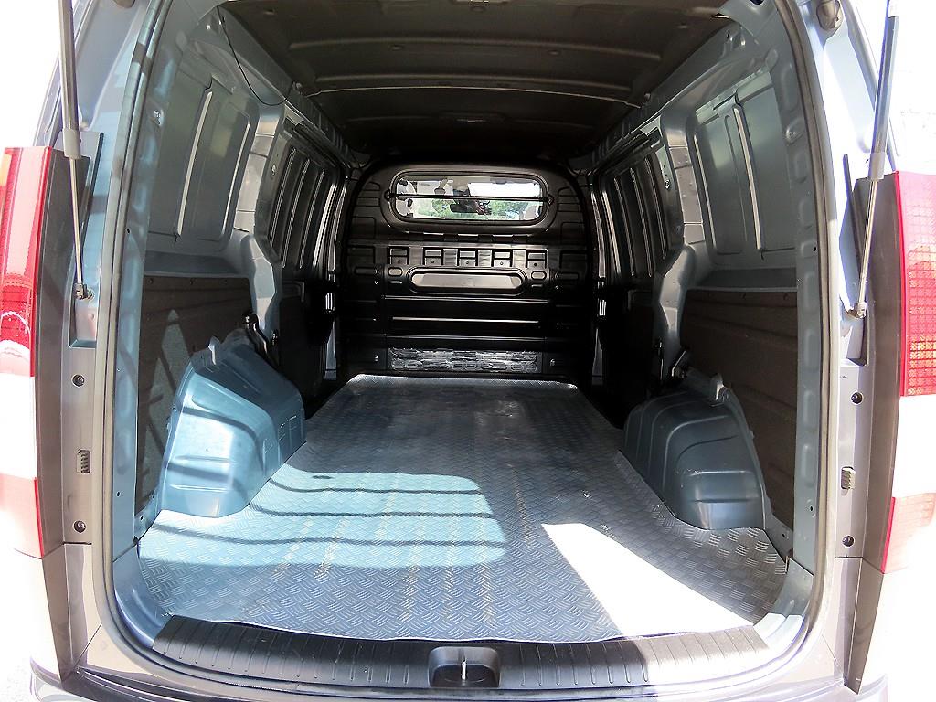 HYUNDAI Staria 2022 Gris - Importación desde Corea - HF Imports Iquique - Foto 15