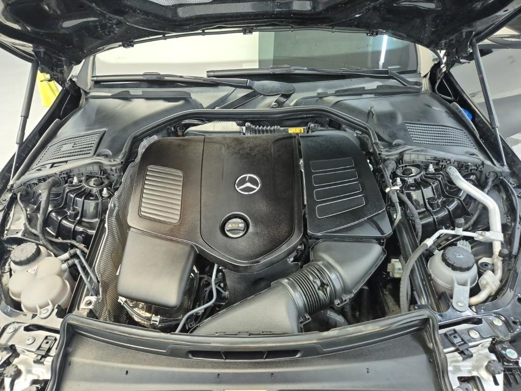 Mercedes Benz C Class - Vista 5