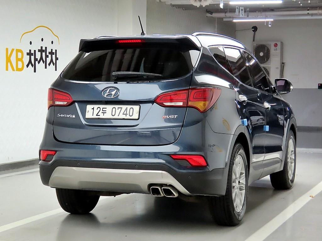 HYUNDAI Santa Fe - Vista 4