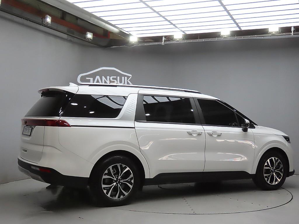 KIA Carnival - Vista 7