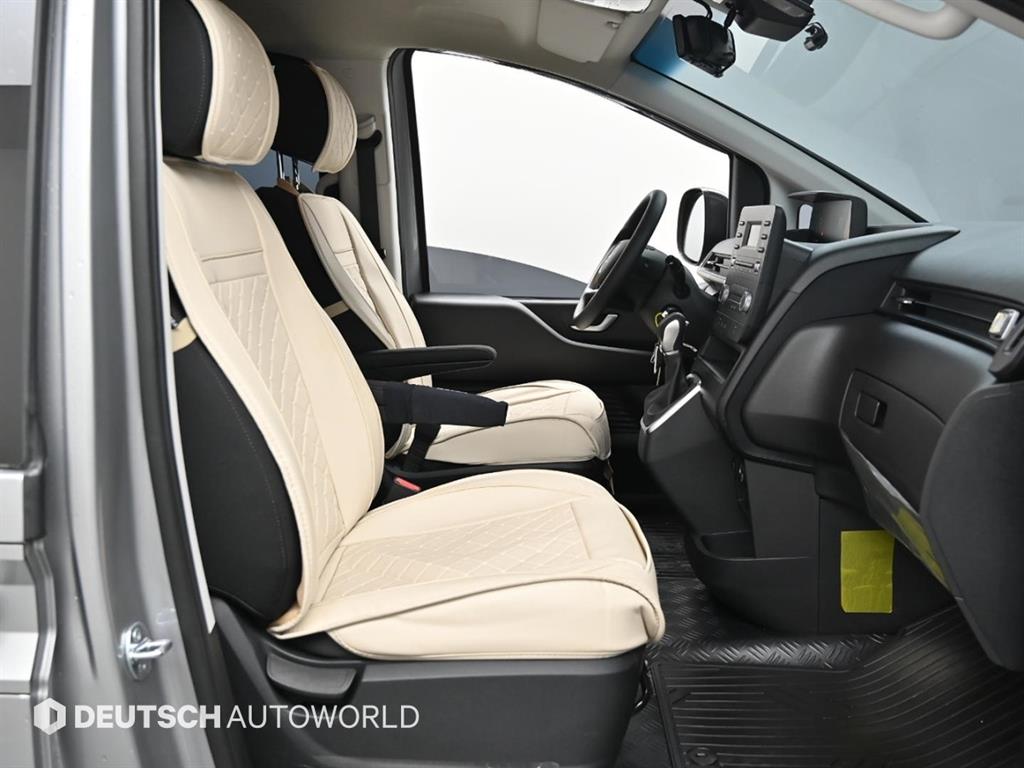 HYUNDAI Staria - Vista 10