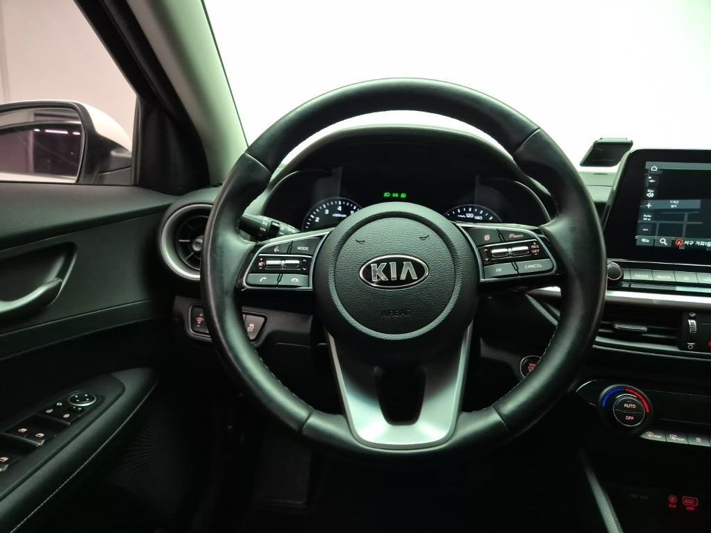 KIA K3 2019 Blanco - Importación desde Corea - HF Imports Iquique - Foto 19