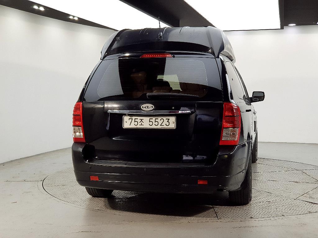 KIA Carnival - Vista 3