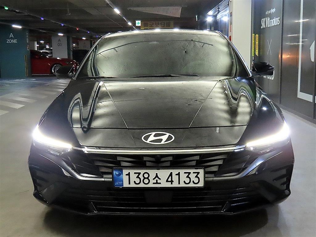 HYUNDAI Avante - Vista 2