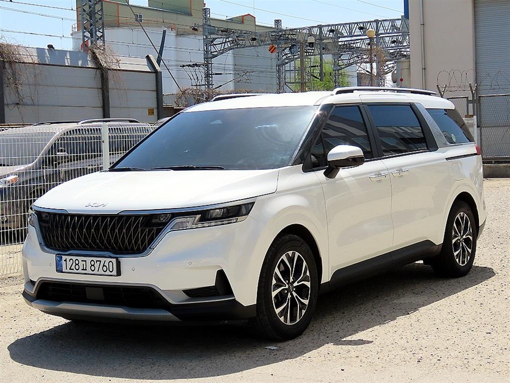 KIA Carnival - Vista 2