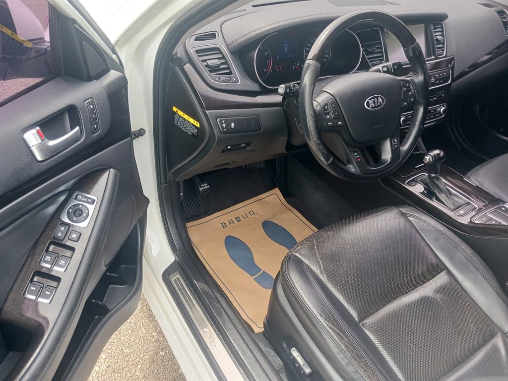 KIA K7 - Vista 8