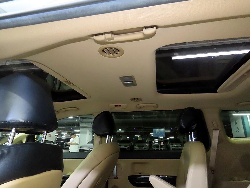 KIA Carnival 2018 Blanco - Importación desde Corea - HF Imports Iquique - Foto 15