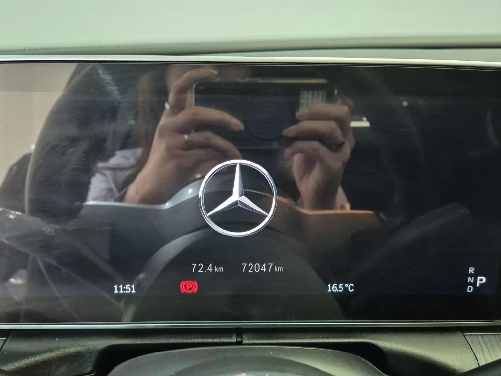 Mercedes Benz C Class - Vista 6