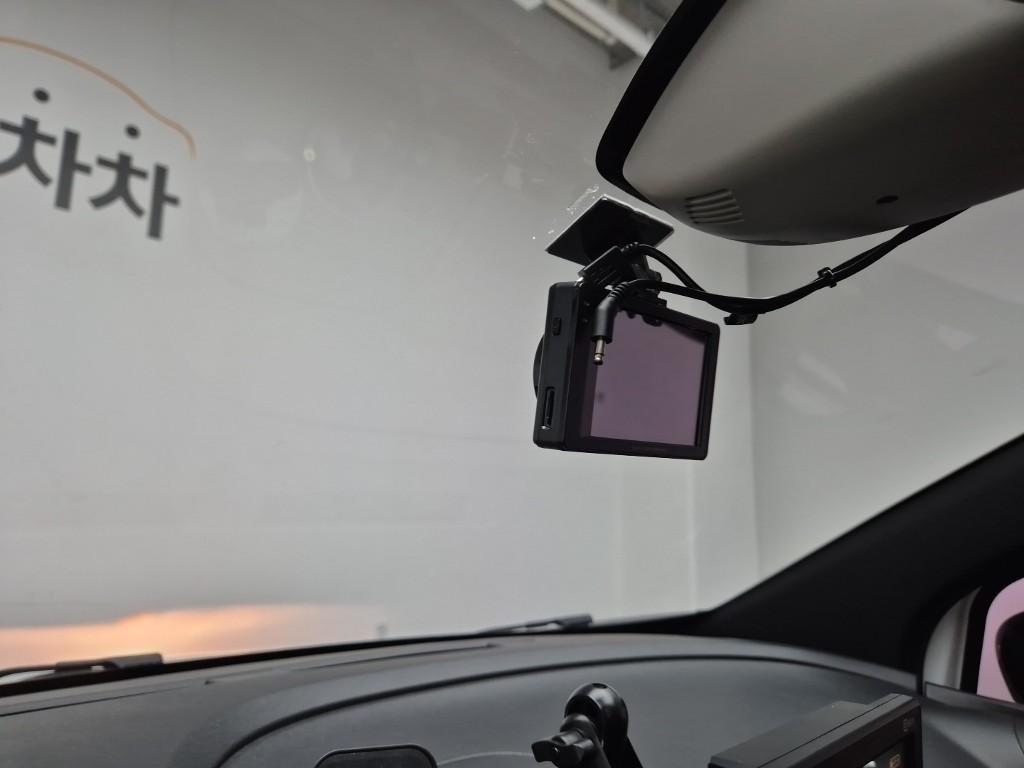 SAMSUNG QM3 2017 Blanco - Importación desde Corea - HF Imports Iquique - Foto 15