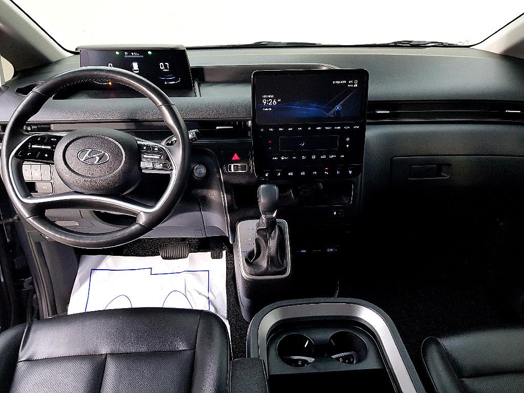 HYUNDAI Staria - Vista 5