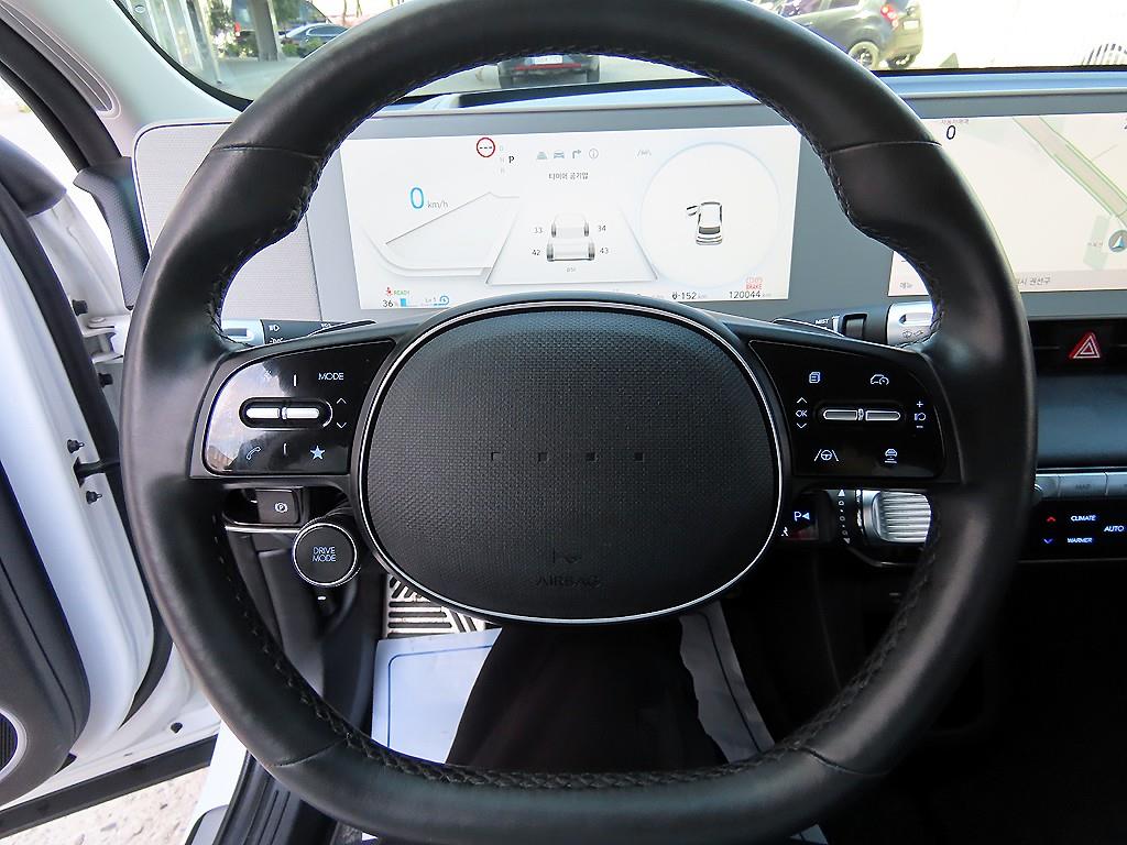 HYUNDAI Ioniq 5 - Vista 8