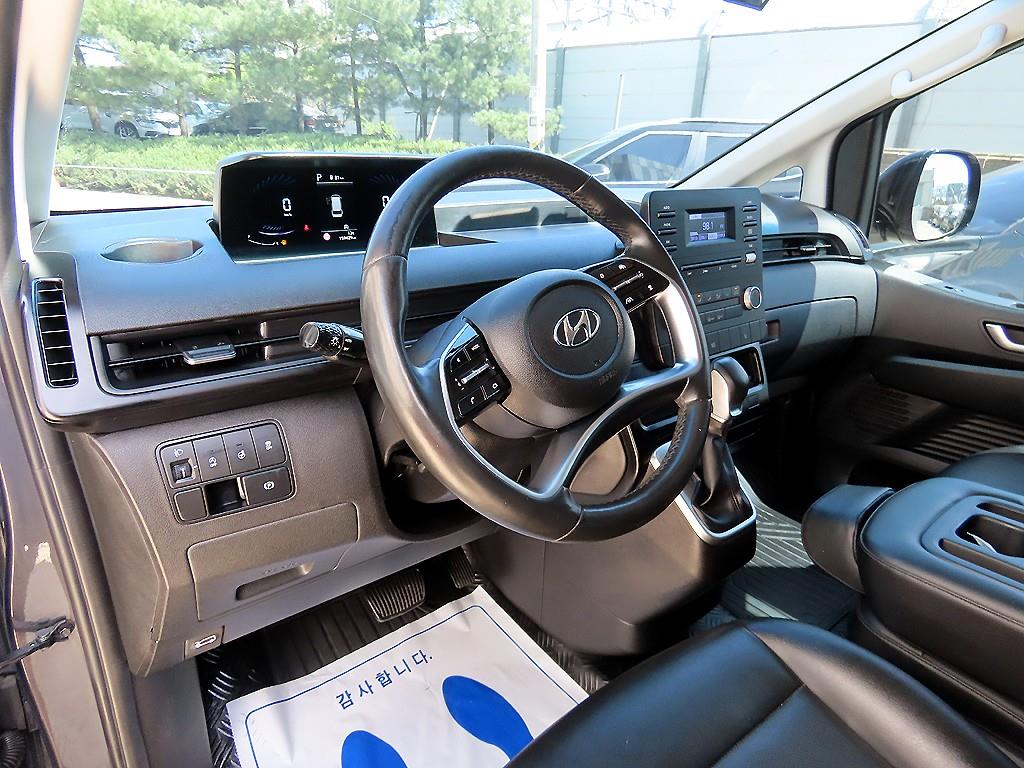 HYUNDAI Staria - Vista 7