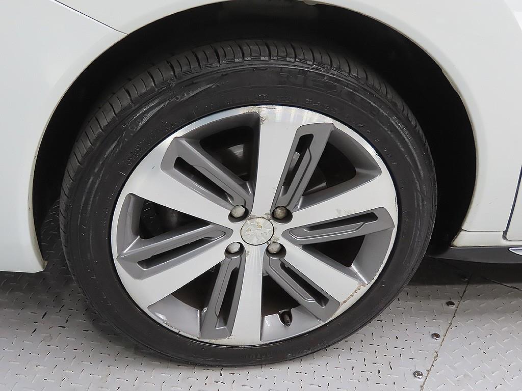 Peugeot 3008 - Vista 9