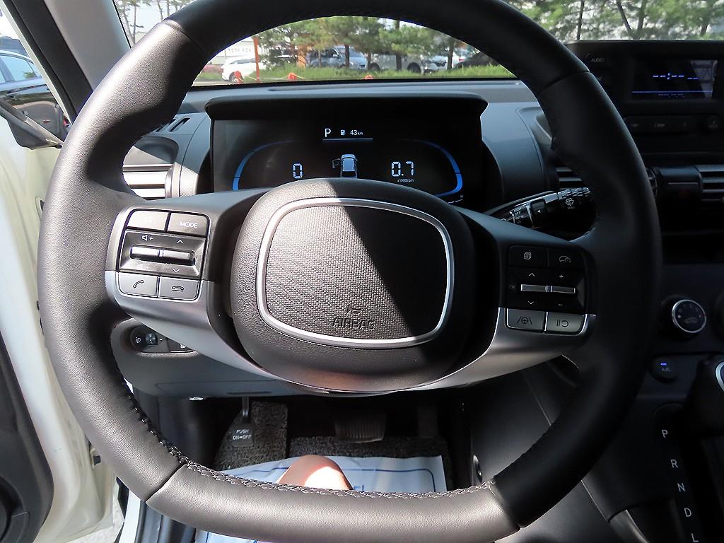 HYUNDAI Casper - Vista 8