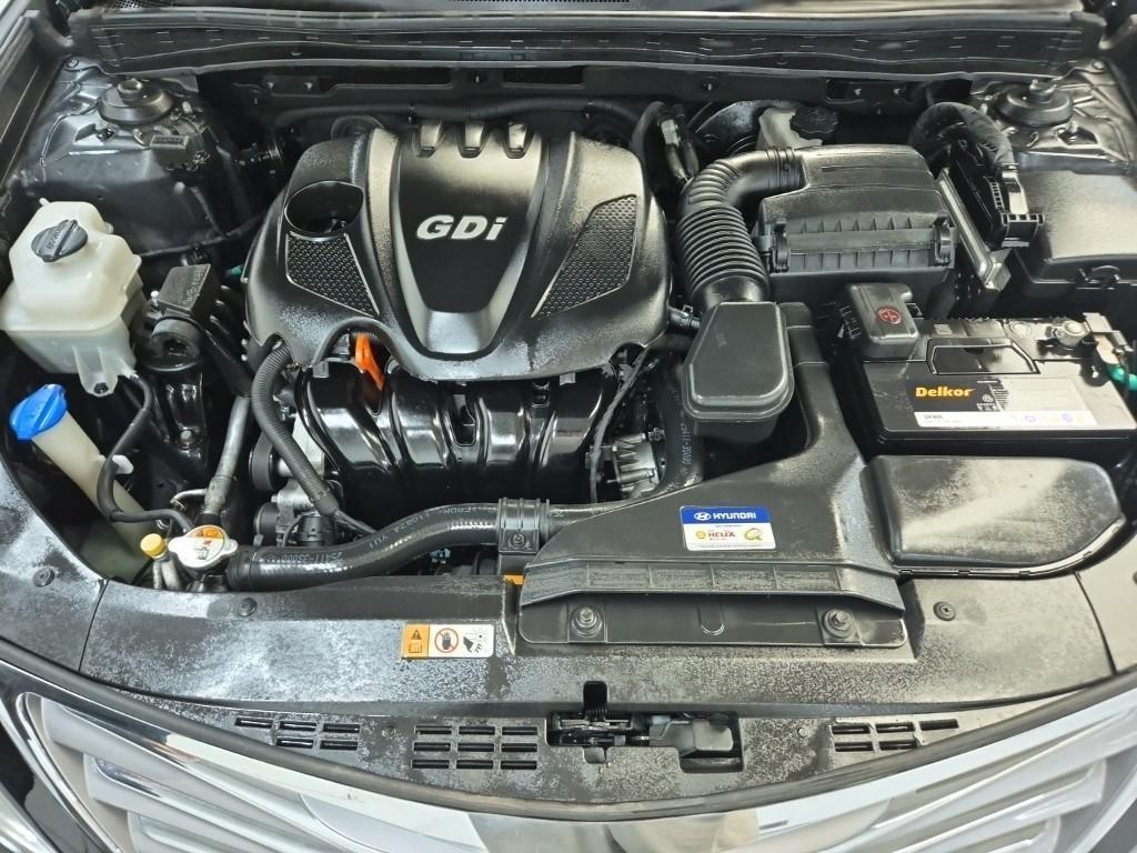 HYUNDAI Grandeur - Vista 5