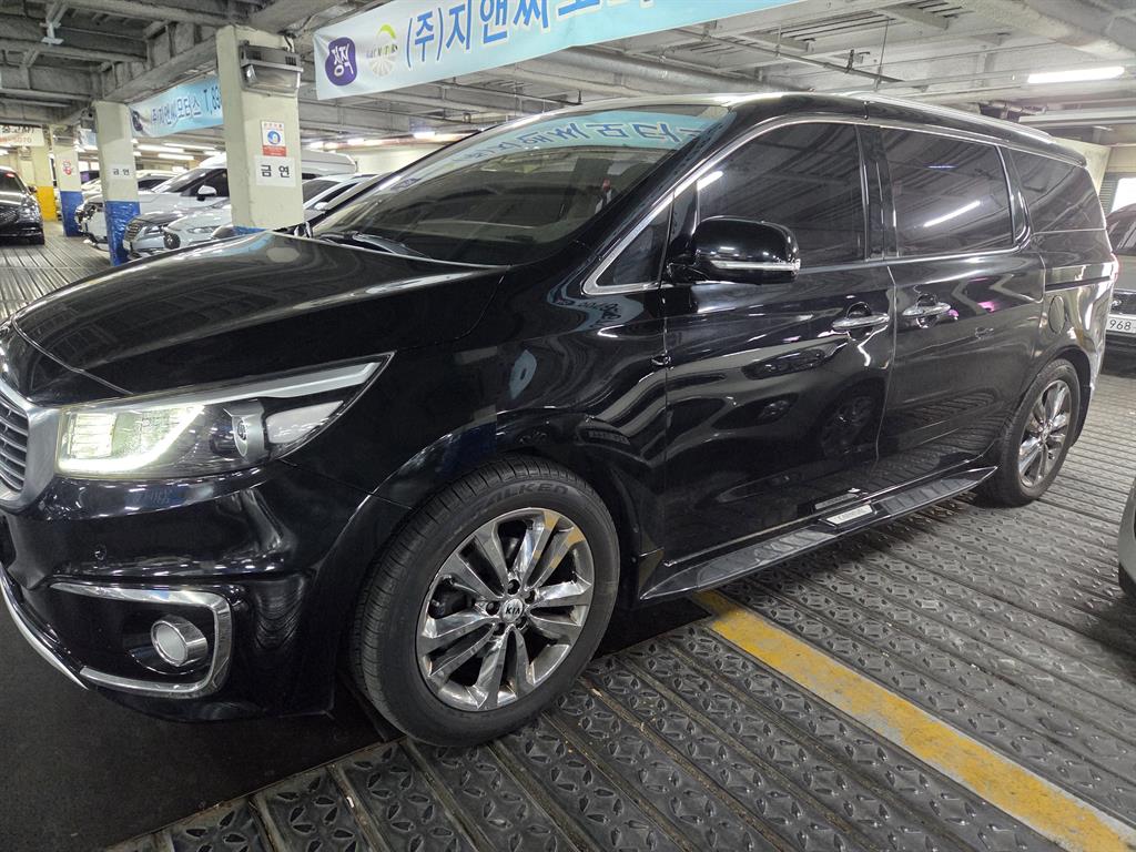 KIA Carnival - Vista 2