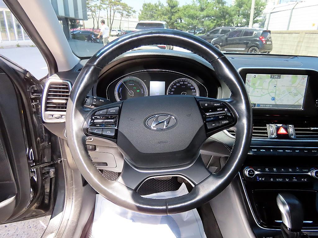 HYUNDAI Grandeur - Vista 8