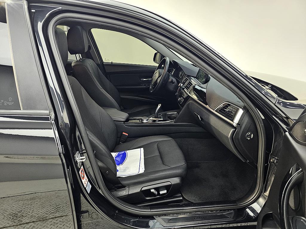 BMW 3 series - Vista 11