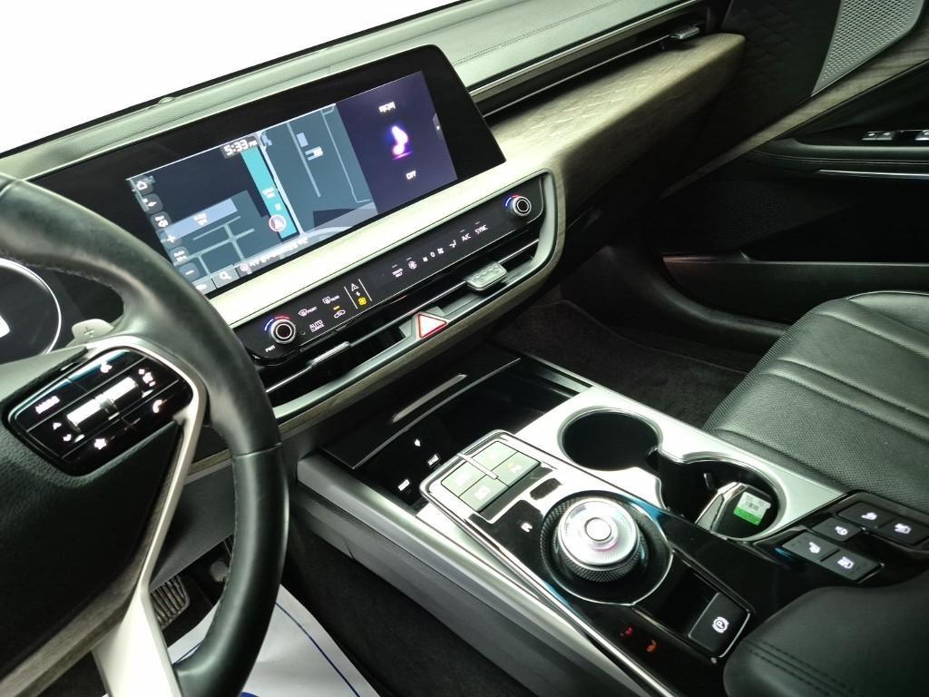KIA K8 - Vista 9