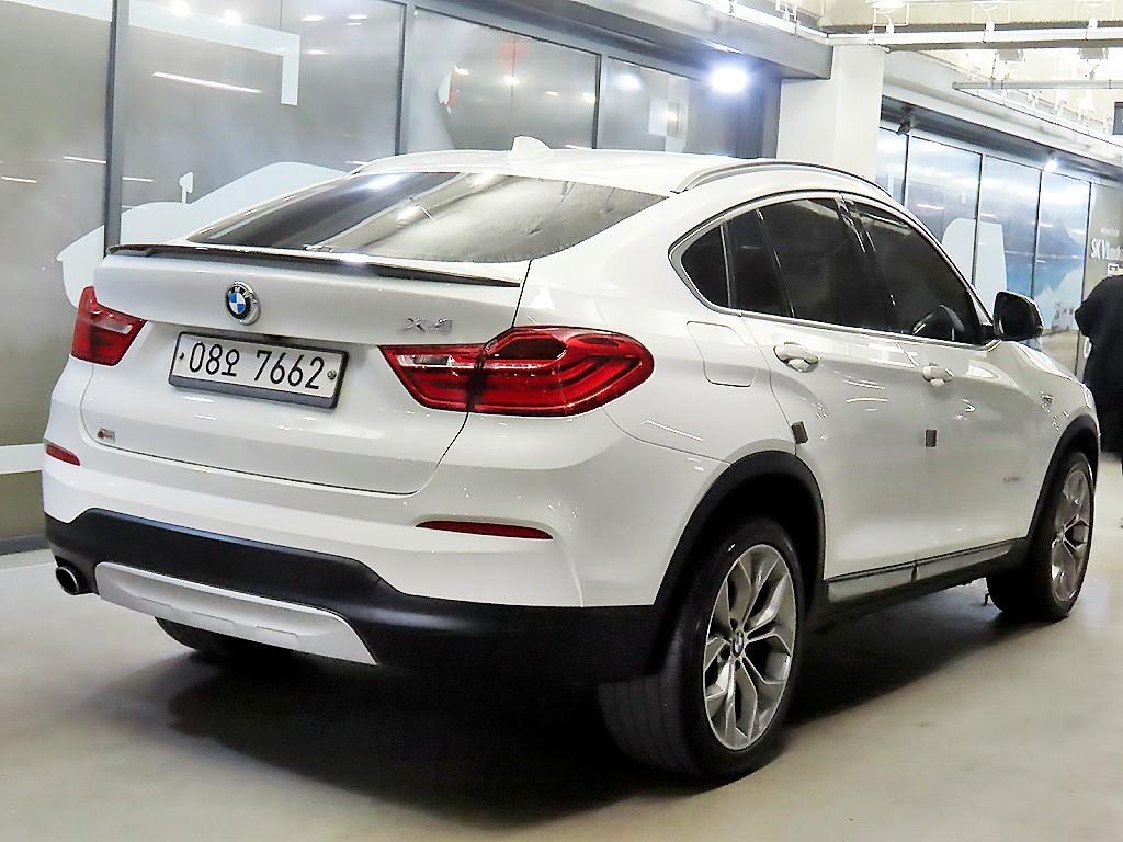 BMW X4 - Vista 4