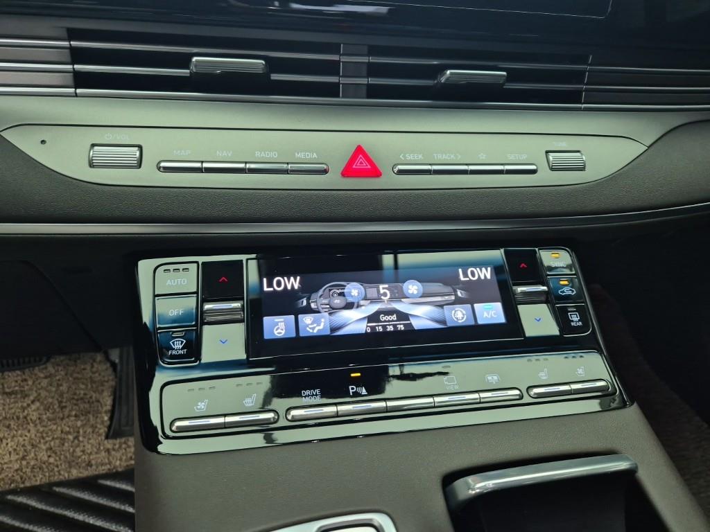 HYUNDAI Grandeur - Vista 10