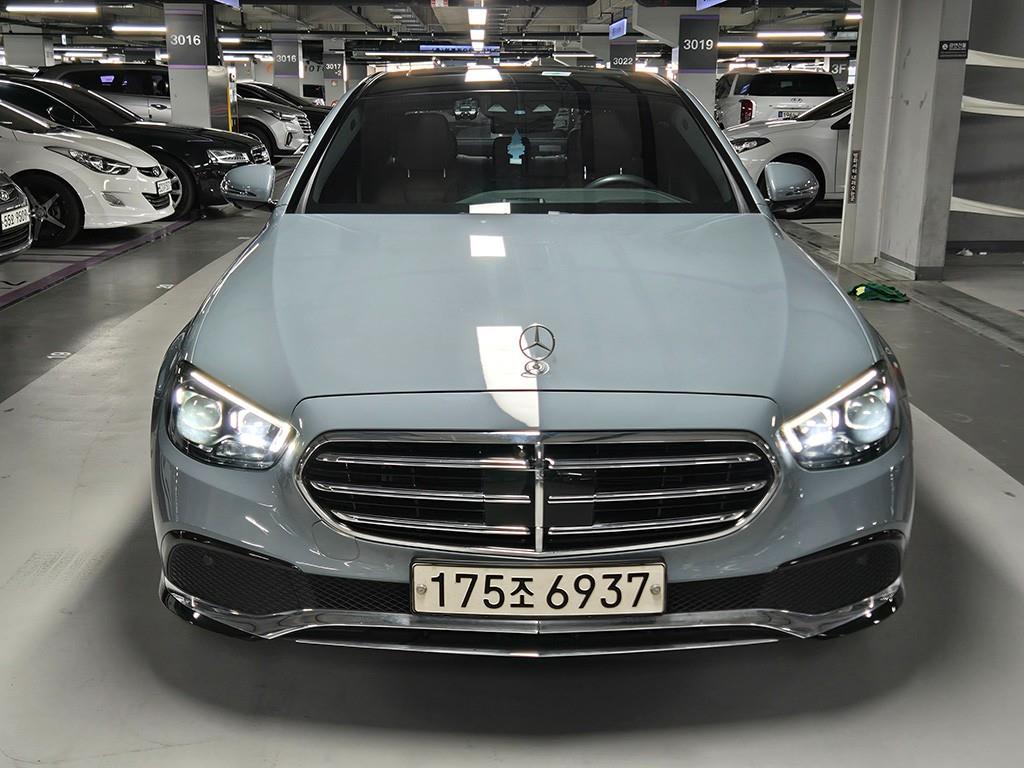 Mercedes Benz E class 2022 Gris - Importación desde Corea - HF Imports Iquique - Foto 1