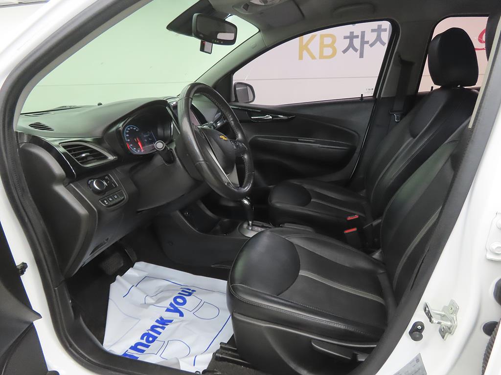Chevrolet Spark - Vista 5