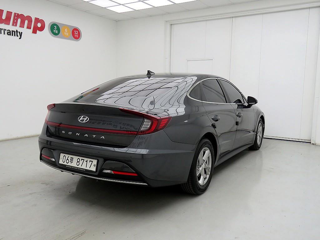 HYUNDAI Sonata - Vista 4