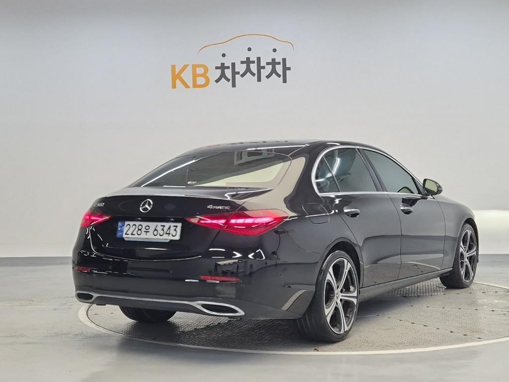 Mercedes Benz C Class - Vista 3