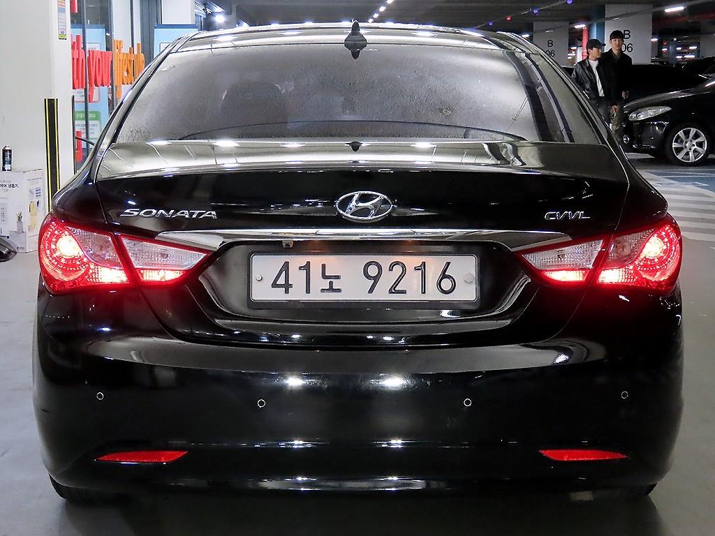 HYUNDAI Sonata - Vista 5