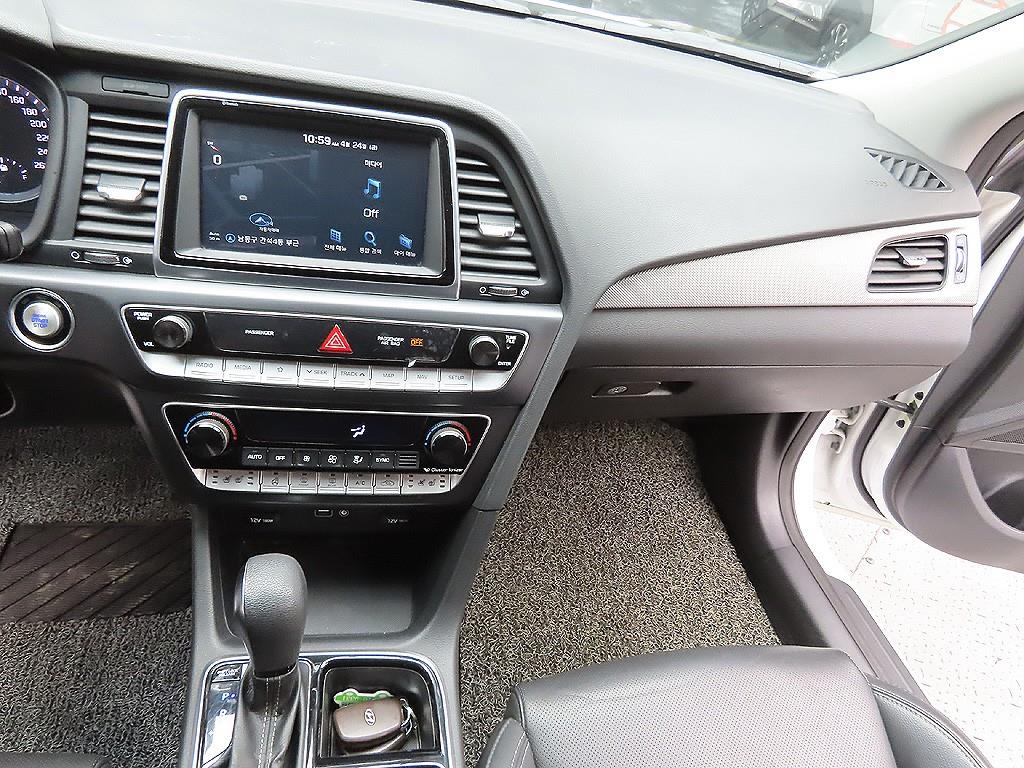 HYUNDAI Sonata 2019 Blanco - Importación desde Corea - HF Imports Iquique - Foto 13