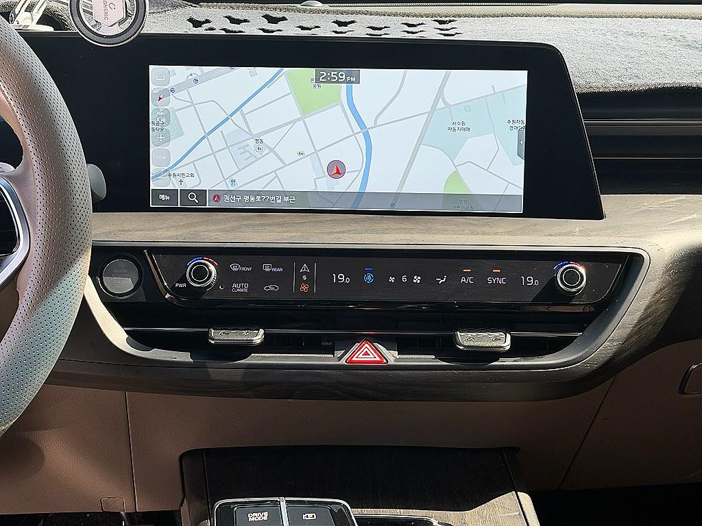 KIA K8 - Vista 10