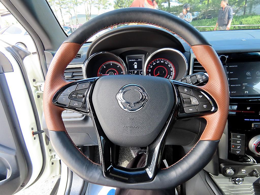 Ssangyong Tivoli - Vista 8