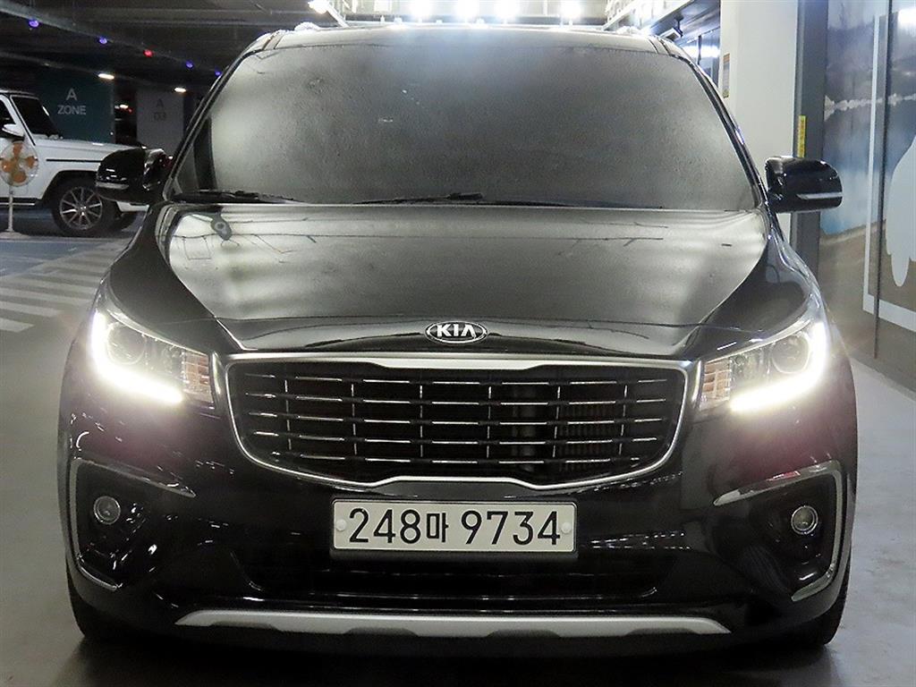 KIA Carnival - Vista 2