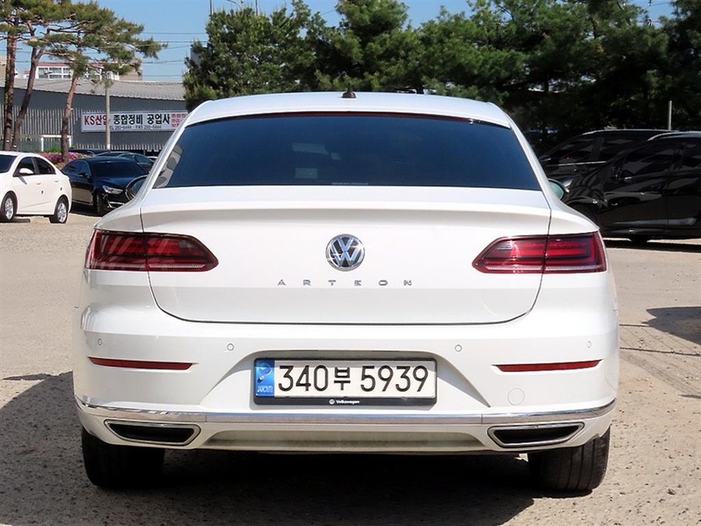 Volkswagen Arteon - Vista 4